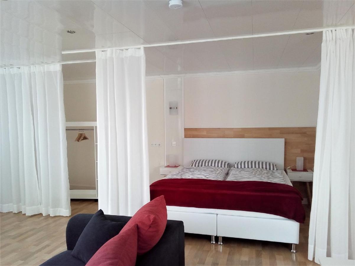 Ferienwohnung Auf Dem Dorf, Kuelsheim エクステリア 写真